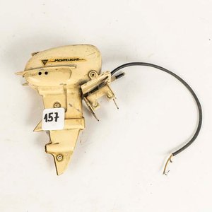Lote anterior: Motor fuera de borda de chapa marca Monteleone - Medidas: 10cm