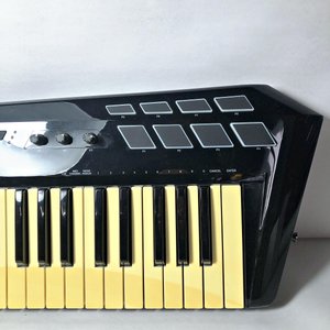 Teclado Controlador Alesis Vortex Wireless con Accesorios y Caja - imagen 4