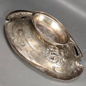 Centro de Mesa Art Nouveau en Metal Plateado con Figura Femenina - imagen 6