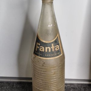 Botella Antigua de Vidrio Fanta - Industria Uruguaya - imagen 3
