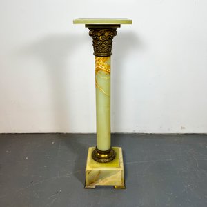Pedestal de Onix y Bronce con Base y Mesa Cuadrangular - imagen 1