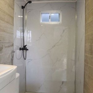Baño Móvil Prefabricado Completo con Lavabo, Inodoro y Calentador - imagen 8
