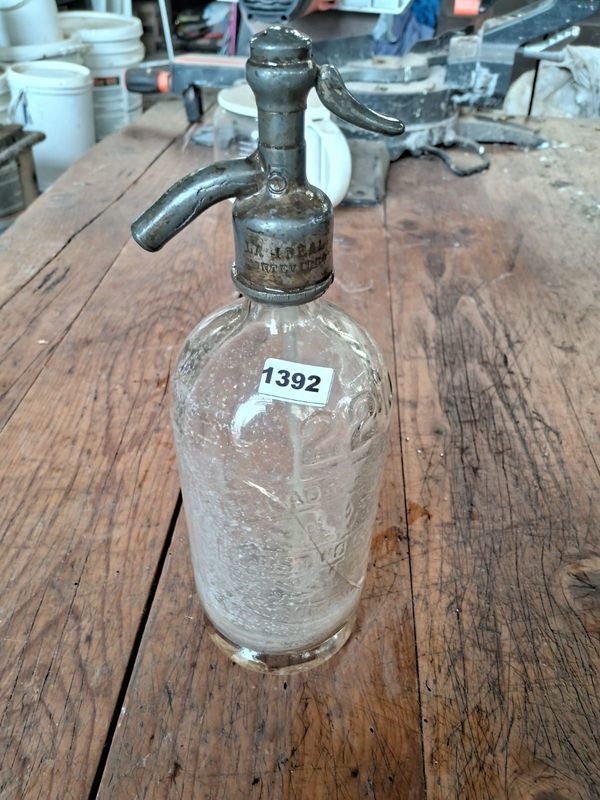 Lote anterior: Antiguo sifón de soda vintage
