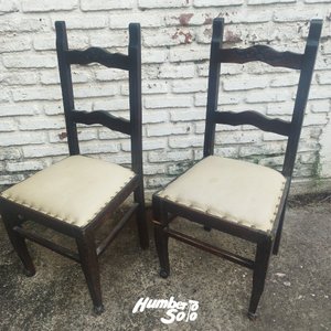 Dos sillas antiguas estilo provenzal - imagen 1