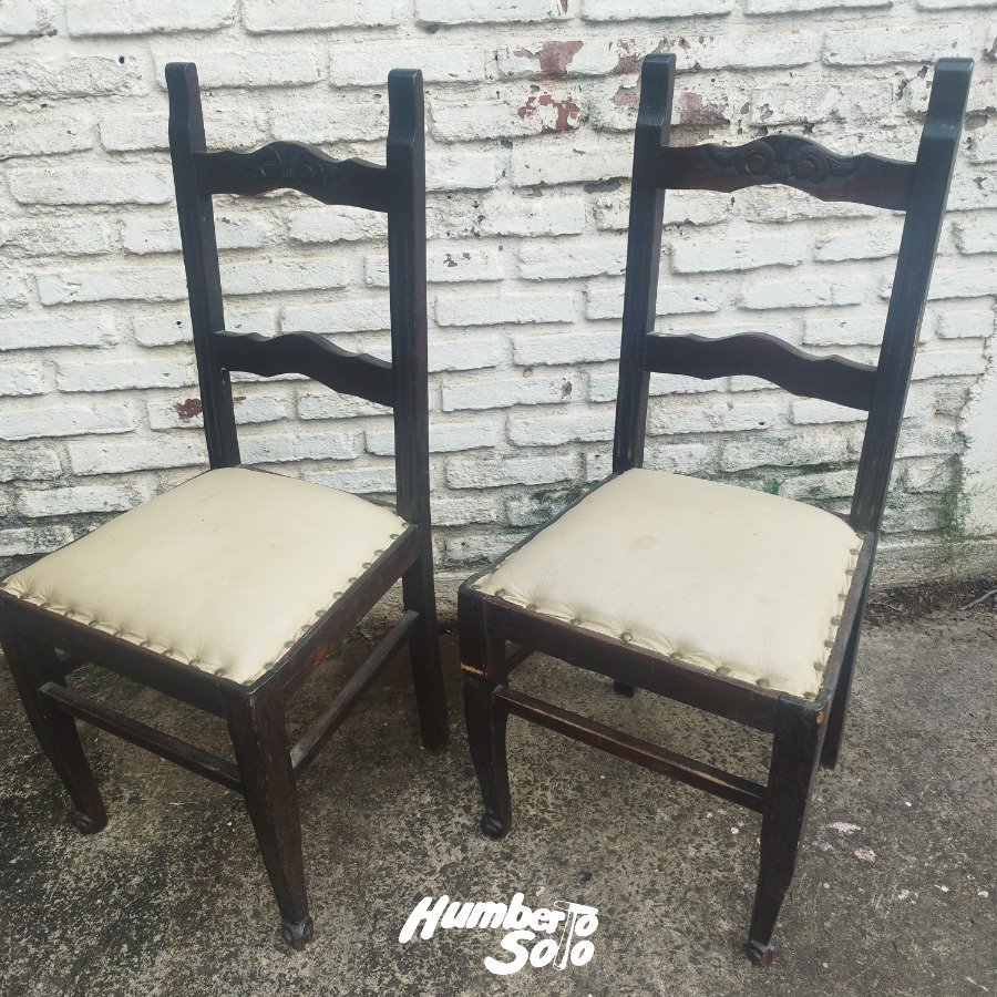 Dos sillas antiguas estilo provenzal