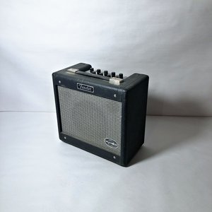 Amplificador de Guitarra Fender G-DEC Junior Negro - imagen 1