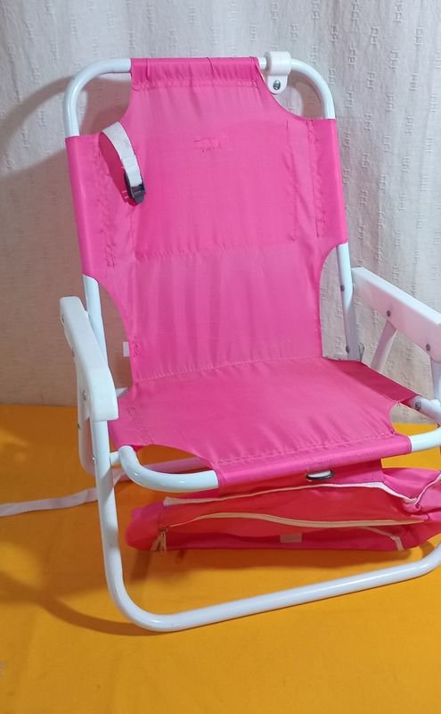 Lote siguiente: Reposera Plegable para Niña con Bolsillo