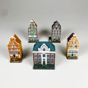 Cinco casas de coleccion en serie, con cajas alturas 12 cm - imagen 2