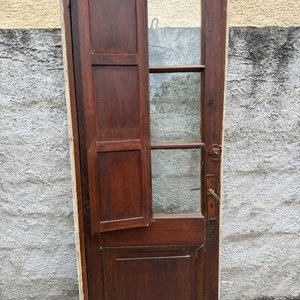 Puerta de Madera Antigua con Marco y Postigones - imagen 3