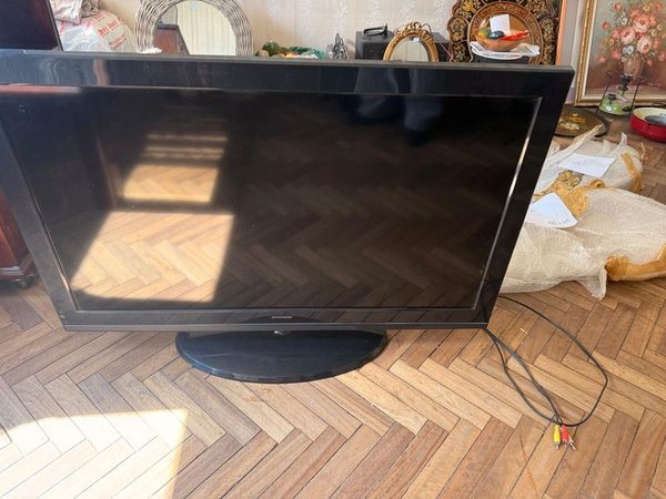 Televisor Hyundai HYLC39