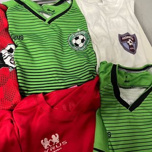 Lote de 9 Camisetas de Fútbol Varias, Incluye Uruguay Talle M - imagen 7