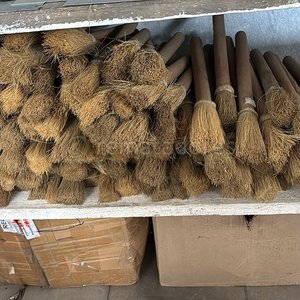 Lote anterior: Lote de Escobas de Pelo Natural