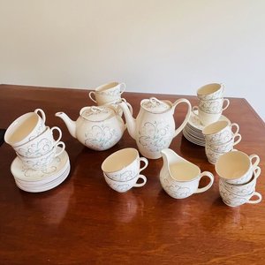 Juego de Té y Café Johnson Bros para 9 Personas en Loza Inglesa - imagen 2