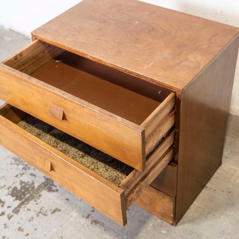 Item 2111088 - Image 1