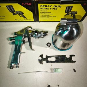 Dos Pistolas de Pintar Modelo F-75G con Accesorios - imagen 2