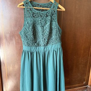 Vestido SHEIN Curve Verde Esmeralda Talla 0XL con Encaje - imagen 1