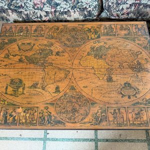 Par de Mesas Laterales Vintage con Diseño de Planisferio - imagen 8