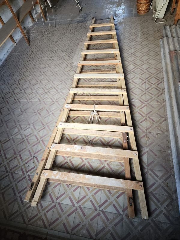 Escalera de Madera de Dos Hojas, Varios Metros