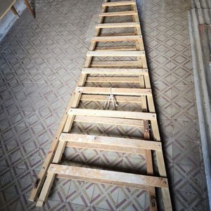 Lote anterior: Escalera de Madera de Dos Hojas, Varios Metros