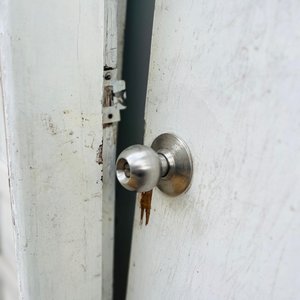 Lote de 2 Puertas Blancas de Madera - imagen 3