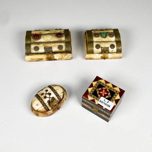 Cuatro cajas alhajeros, morisca y hueso - imagen 1