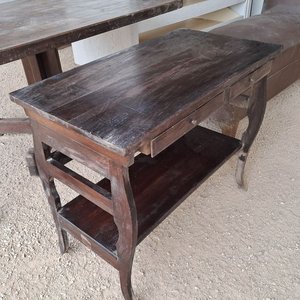 Lote siguiente: Mesa Auxiliar Antigua de Roble para Máquina de Escribir