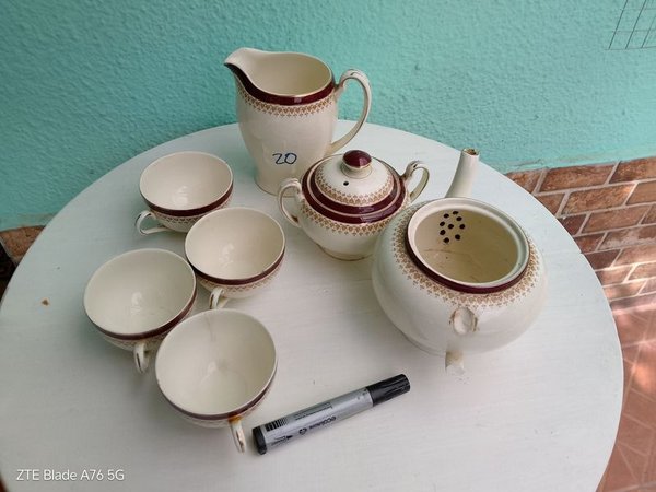 Tazón y taza de porcelana blanca - imagen 1