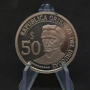 Moneda Conmemorativa "Bicentenario de los Hechos Históricos" República Oriental del Uruguay 1811-2011 - imagen 2