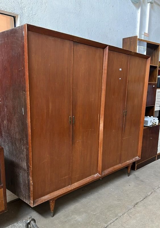 Ropero de cuatro puertas en madera - imagen 2