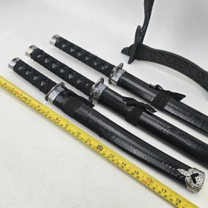 Juego de 3 Katanas Decorativas con Soporte - imagen 6