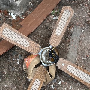 Lote siguiente: Ventilador de Techo con Aspas de Madera