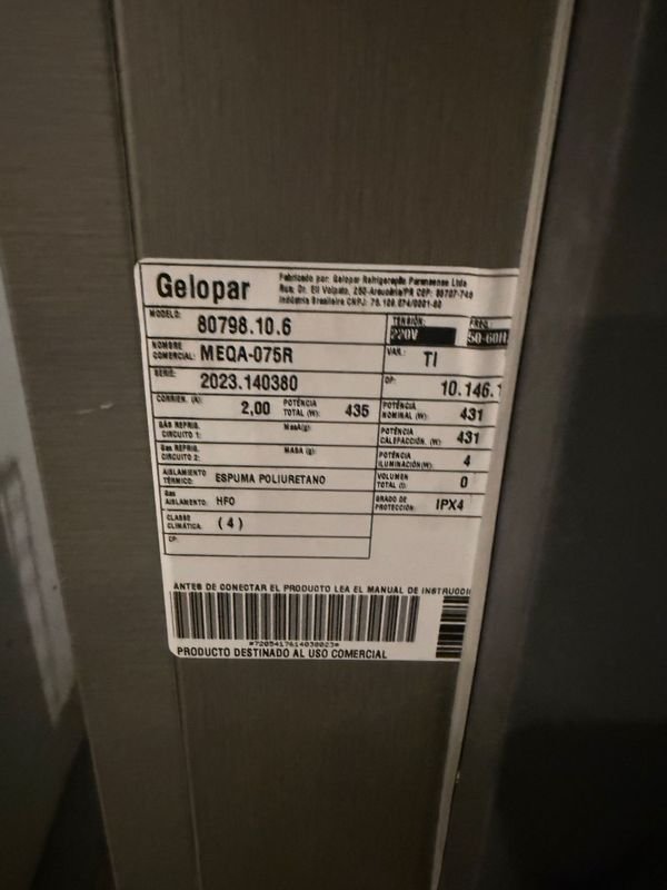 Vitrina termica marca Gelopar, electrodoméstico de alta calidad - imagen 7