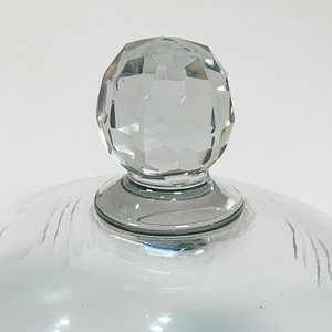 Dulcera de Cristal Facetado con Bandeja y Campana - imagen 4