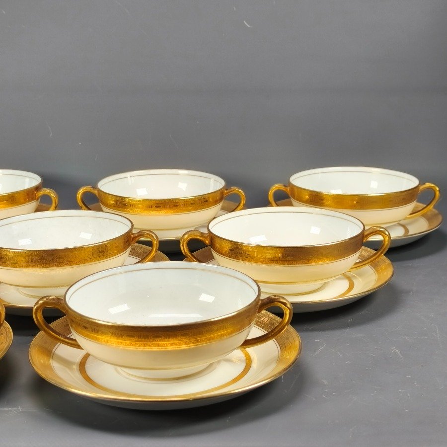 Item 18547 - Image 16