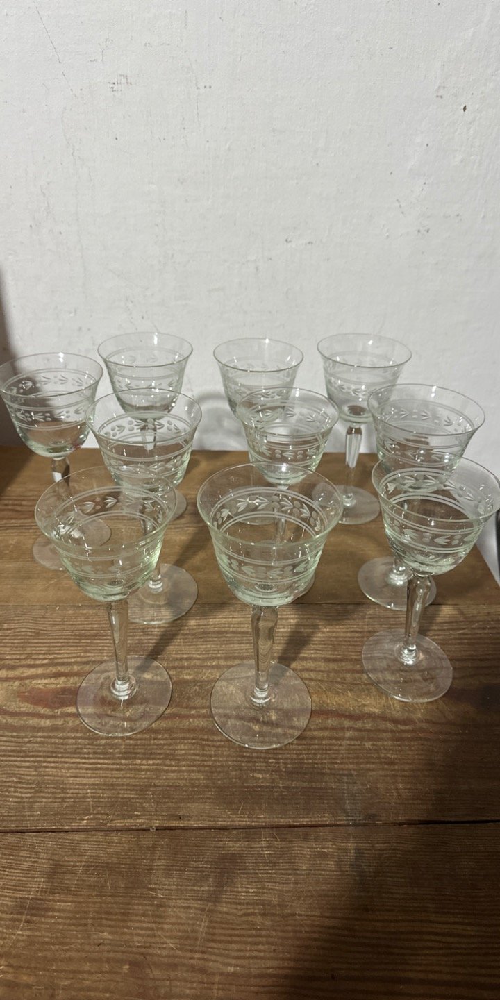 Juego de 10 Copas de Cristal Tallado