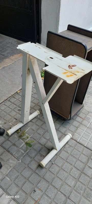 Base de mesa plegable y estante de MDF - imagen 3