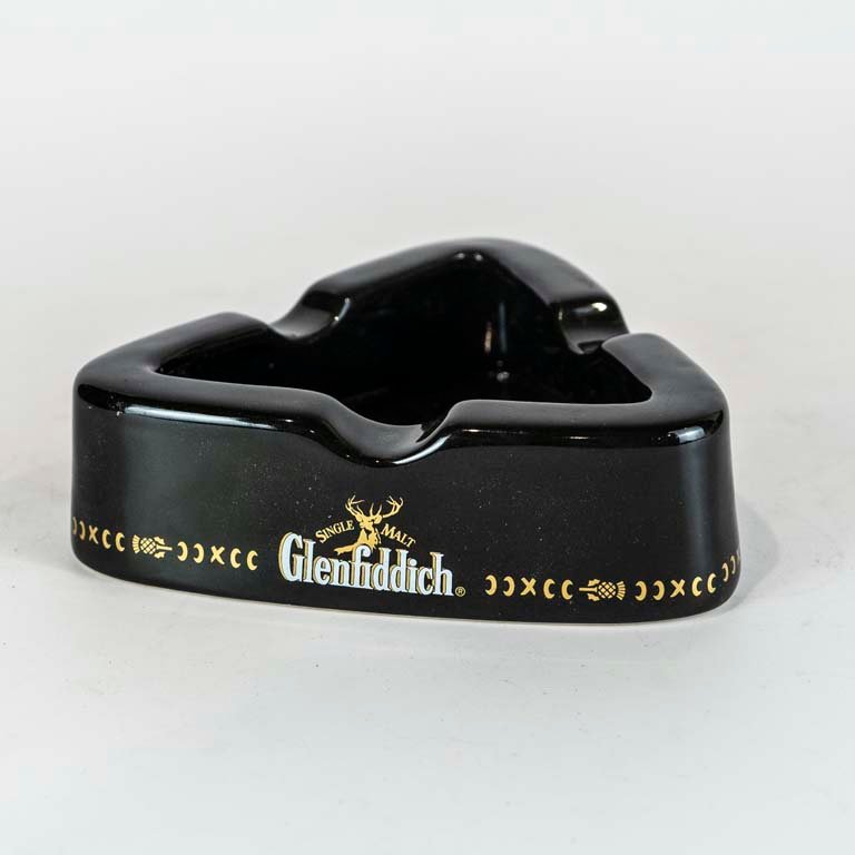 Lote siguiente: Cenicero de ceramica con publicidad - Medidas: 17cm