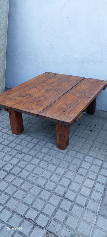 Mesa ratona rustica en pinotea, mesa de madera antigua - imagen 2