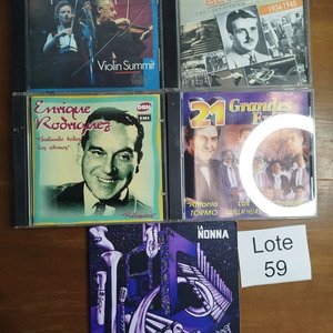 Lote siguiente: Lote de 5 CDs Originales de Música: Enrique Rodríguez, Antonio Tormo, La Nona, Jean-Luc Ponty y Bunny Berigan