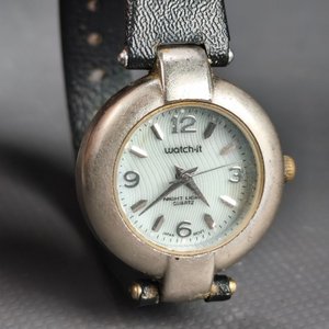Lote de 3 Relojes: Watch-it, Q&Q (Seiko) y Omic - imagen 6