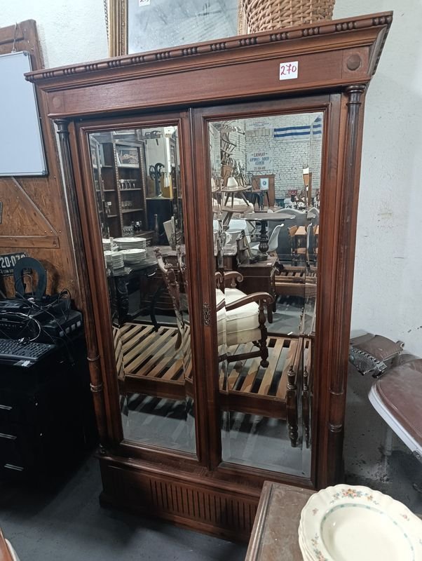Ropero Antiguo de Madera con Dos Puertas de Espejo