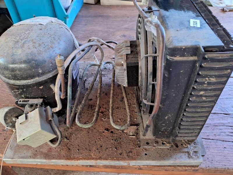 Equipo de refrigeración en mal estado - imagen 2