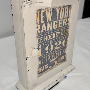 Lote anterior: Porta Llaves Vintage Madera New York Rangers 1926