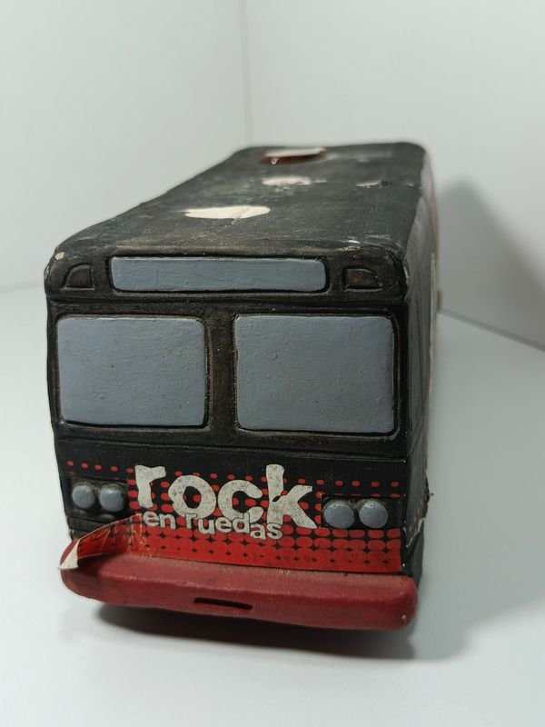 Figura de ómnibus representativa del certamen 'rock en ruedas' - imagen 3