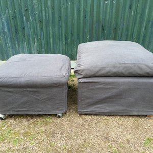 Lote anterior: Set de 2 Pufs Grises