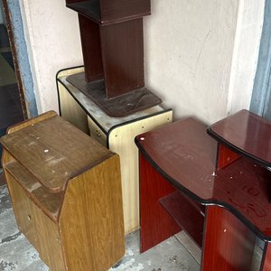 Lote siguiente: 4 muebles 