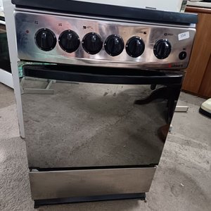 Lote siguiente: Cocina a Gas James con Horno Desperfecto