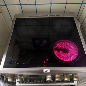 Cocina Eléctrica James con Vitrocerámica y Horno Convección - imagen 3