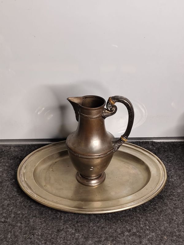 Jarra y Bandeja Antigua de Platería Sellada Sheffield