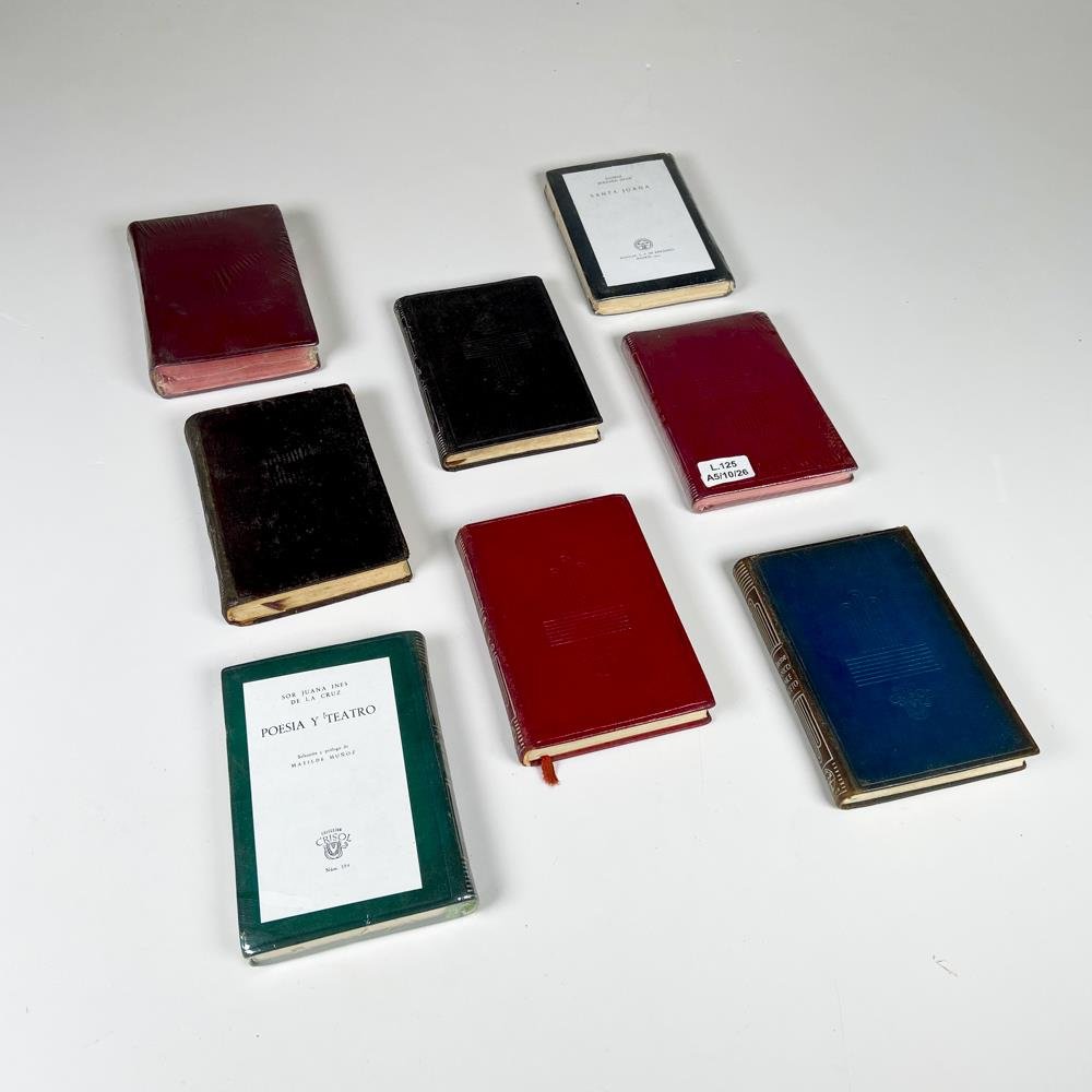 Siete libros de bolsillo de Aguilar